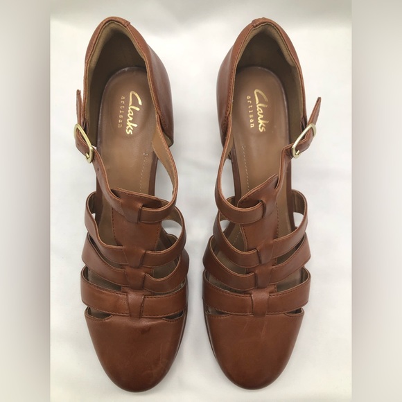 Clarks Artisan sandals, block heel, open side, brown, tan, heel, shoes - Picture 6 of 12